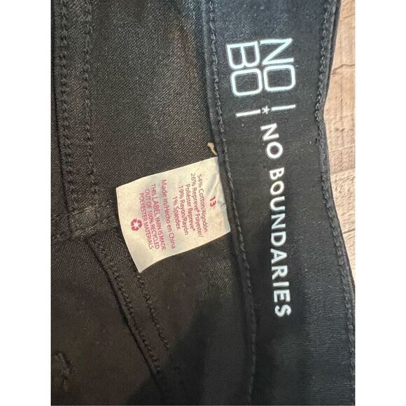 No Boundaries High Rise Skinny Stretch Black Jeans sz 13 NWT Trending Juniors - Picture 8 of 11